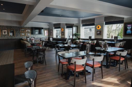 Black Dog Inn - Housity
