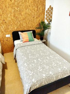 Soho Boho Apartments - with sunny rooftop terrace and fiber optic internet - Housity
