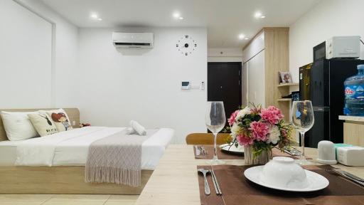 Luna's House - Vinhomes D'Capitale - Studio Apt - Hizvo