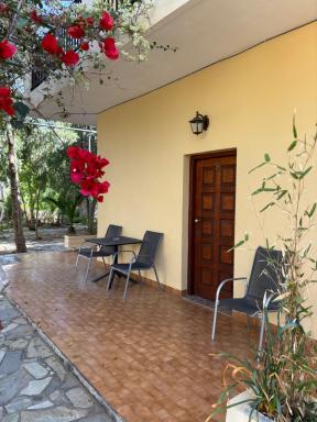 Stelios Rooms - Housity