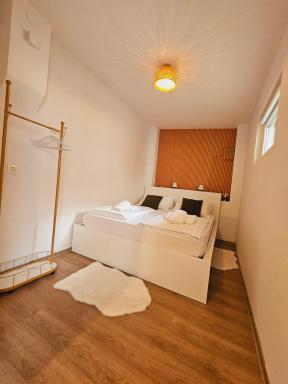 Ljubljana Center Budget Apartment - Housity
