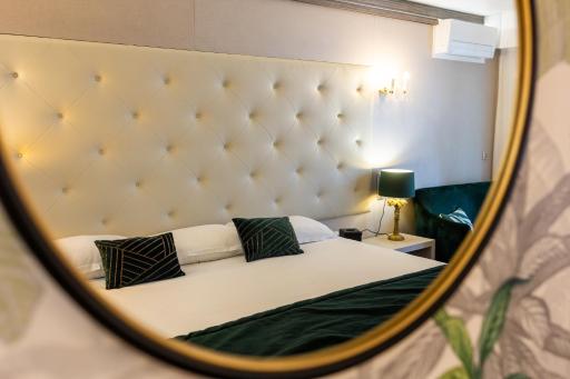 Hotel Le Fouquet's - Housity