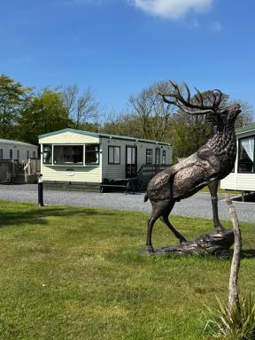 Happydays Caravan hire Whithorn 1 - Housity