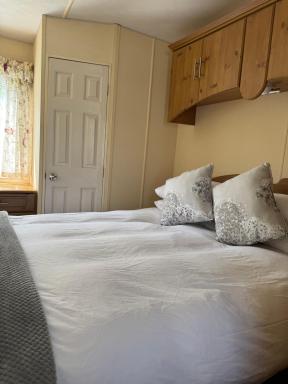 Happydays Caravan hire Whithorn 1 - Housity