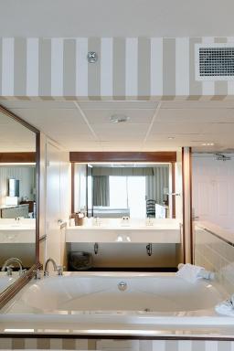 Bayshore Resort - Housity