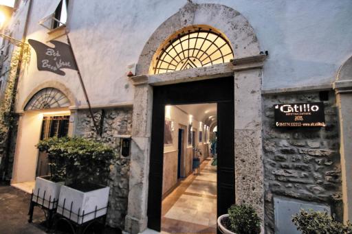 B&B Al Catillo 1600 - Dimora storica centro Tivoli - Housity
