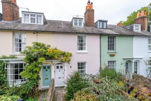 Charming Cottage mins from Chichester City Centre - Housity