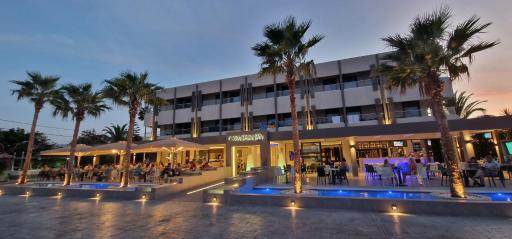Cosmopolitan Hotel - Housity