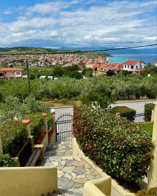 Despoina Meletiadou Nea Roda - Housity