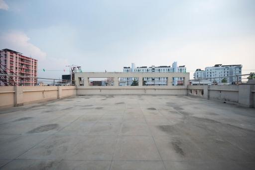 Lakeside Suites - Housity