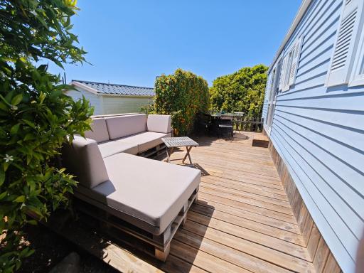 Casa Azul-Tiny house with fantastic view, big outdoor space and pool - Housity