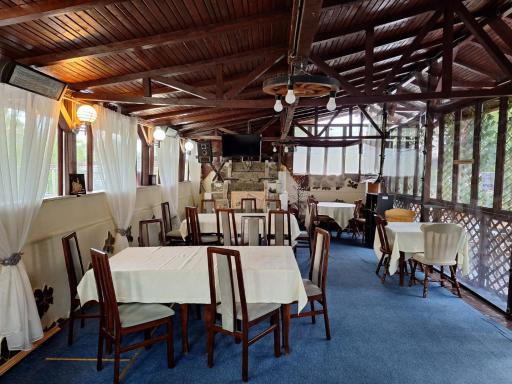 Clubul Veteranilor - Housity