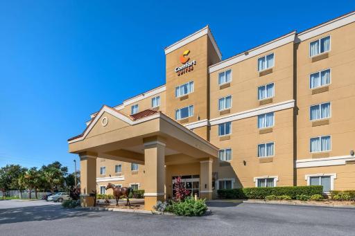 Comfort Suites Ocala North - Housity
