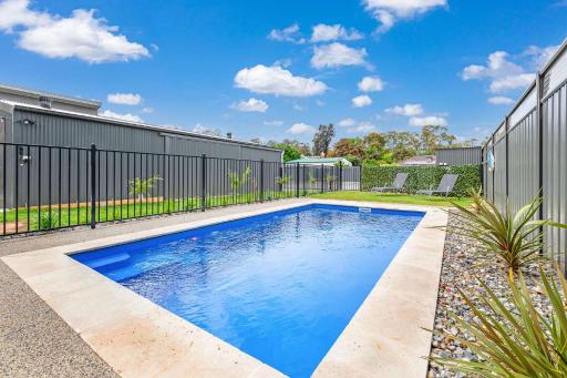 5 Simms - Echuca Holiday Homes - Housity