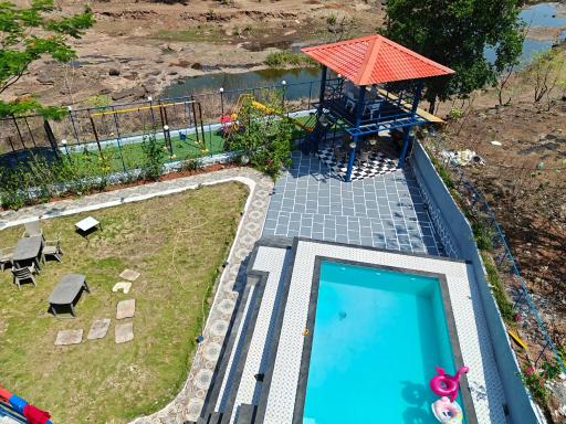 Sunils villa with Machan and play area in Karjat - Hizvo