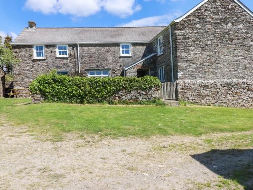Polcreek Farmhouse - Housity