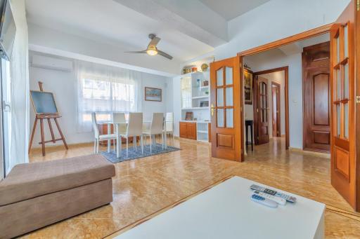 Damasco, amplio apartamento cercano al centro - Hizvo
