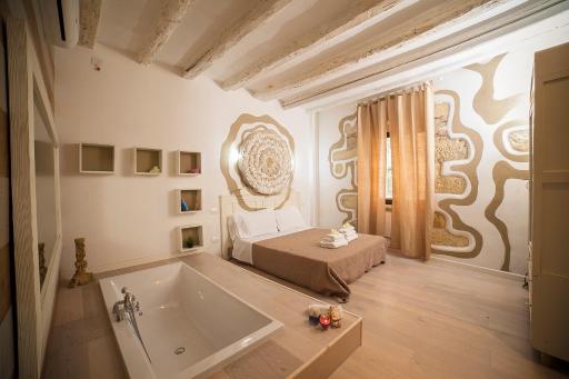 Oisife Apartments - Housity