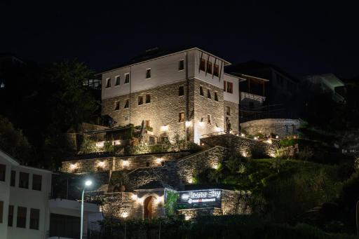 The Stone Sky Hotel - Hizvo