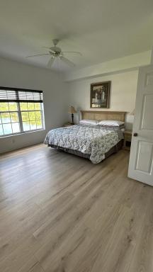 All furnished condo -than 10 min from major Parks! - Hizvo