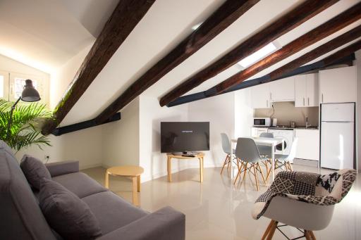 Apartment in Malasaña - Housity