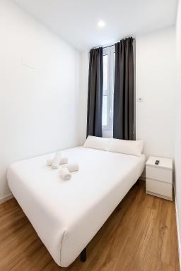 Hostal Bernabeu - Housity