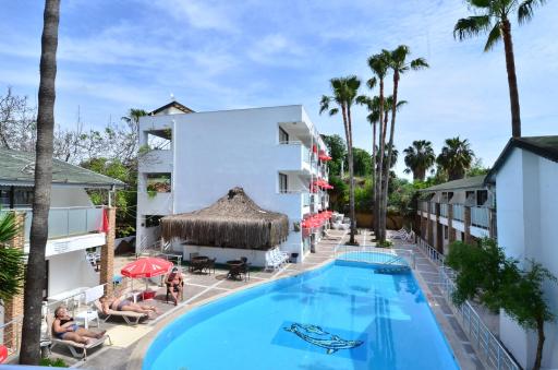 Tropic Hotel - Housity