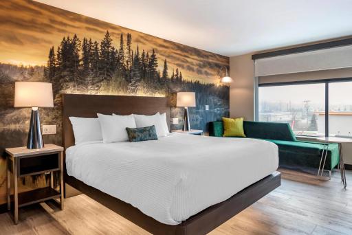Cambria Hotel Detroit-Shelby Township - Housity