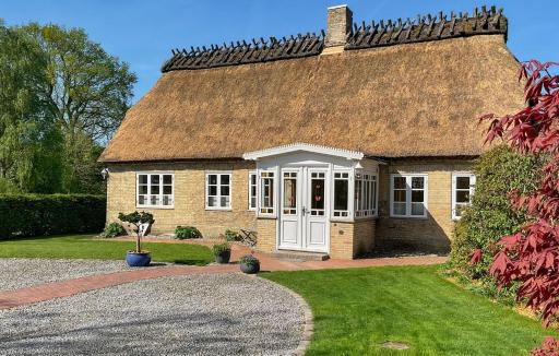 3 Bedroom Gorgeous Home In Tolk - Housity