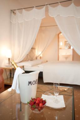 Hotel Barbarossa - Housity