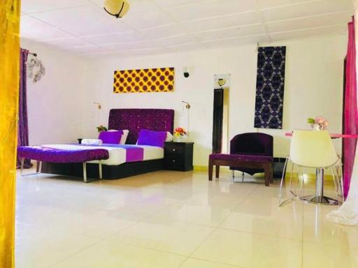 ZUNOX GUEST HOUSE - Housity