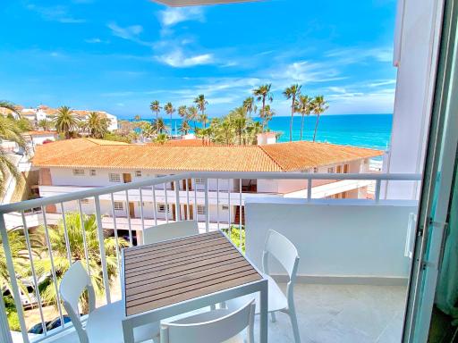 Apartment 511 Torresol, Sea Views - Housity