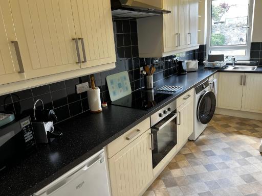 ISLAY House,Comfortable Home with private garden, Pencaitland, East Lothian, Scotland - Housity