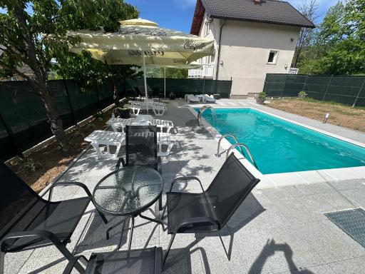 House Apartment Azra - Hizvo