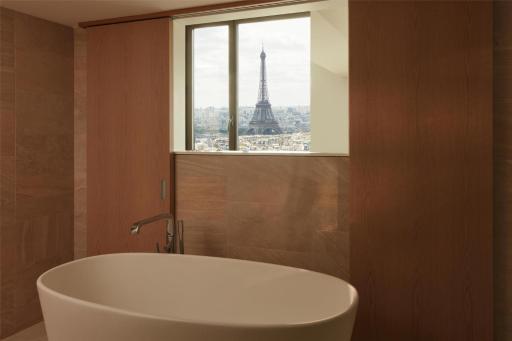 Hyatt Regency Paris Etoile - Housity