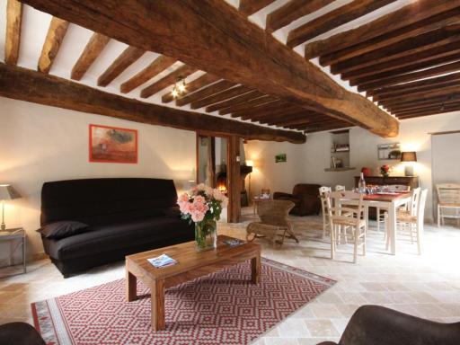 Grange du XVIIe rénovée, jardin, trampolines, proche Alençon, idéale familles et cavaliers - FR-1-497-24 - Housity