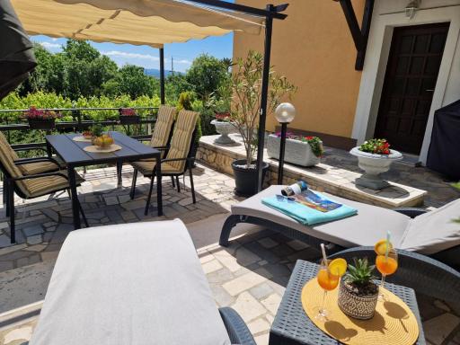 One bedroom Guesthouse Tina - Housity