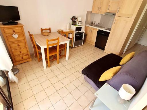 Charmant T3 climatisé avec parking, piscine, tennis, à 200m des plages et commerces - FR-1-316-21 - Housity