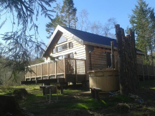 Loch Aweside Forest Cabins - Housity