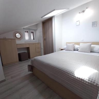 Apartments Zlata - Housity