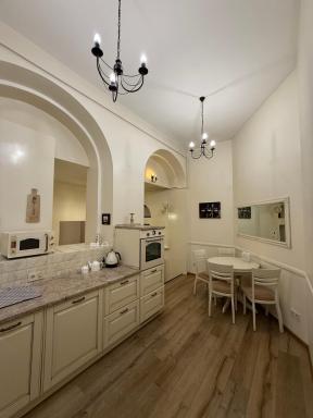 Family apart - Housity