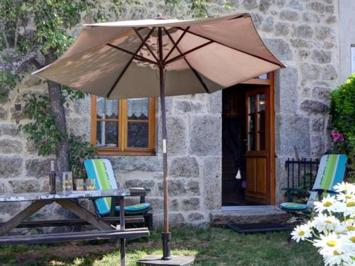 Gîte de Caractère 3 Épis avec Jardin à Estivareilles - FR-1-496-43 - Hizvo