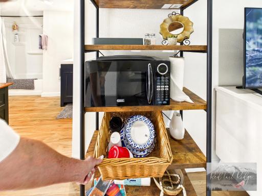 Downtown Vintage Modern Home PNW Wineries - Housity