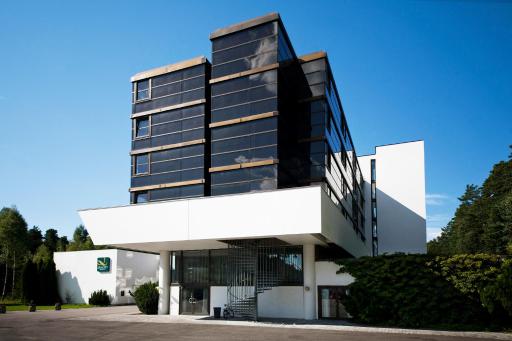 Quality Hotel Entry - Housity