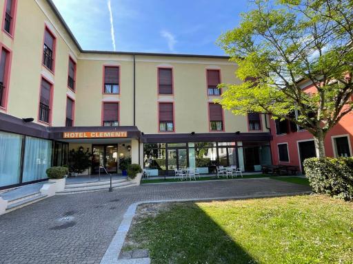 Hotel Clementi - Housity