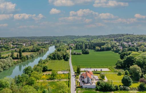 La Coudraie - Proche de Disneyland - Housity