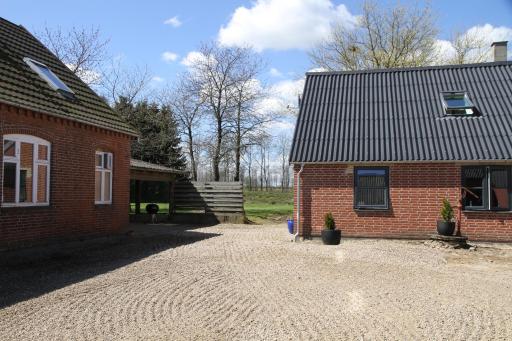 Hukaergaard Bed & Breakfast - Housity