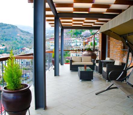 Archontiko I Misirlou - Housity