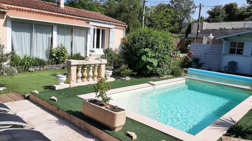 Eclats du Sud, villa les Cigales avec piscine, proche Cassis, meublé de tourisme 3 étoiles - Housity