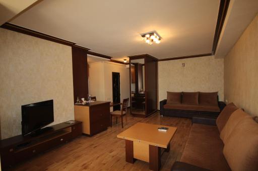 Vardanants Apartment - Housity
